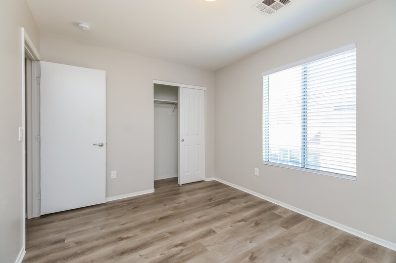 2,050/Mo, 3926 W Fremont Rd Phoenix, AZ 85041 Bedroom View 2