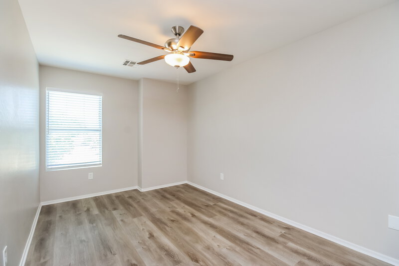 2,050/Mo, 3926 W Fremont Rd Phoenix, AZ 85041 Bedroom View 3