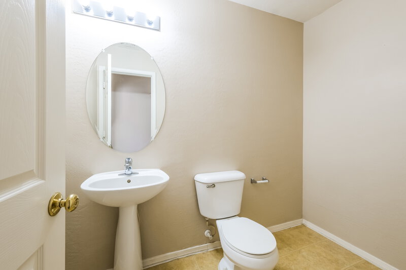 2,270/Mo, 4310 N 124th Ave Avondale, AZ 85392 Bathroom View