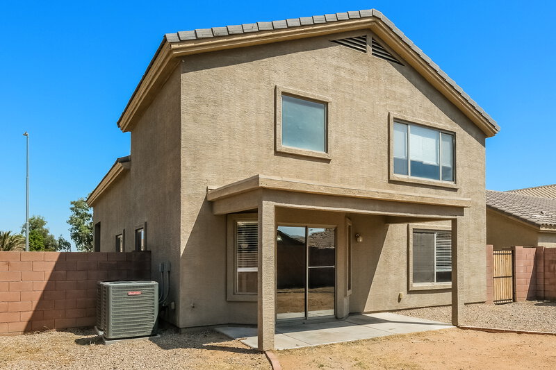 2,270/Mo, 4310 N 124th Ave Avondale, AZ 85392 Rear View
