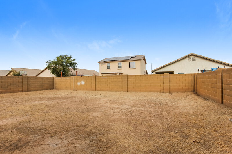 2,195/Mo, 6024 W Southgate Ave Phoenix, AZ 85043 Rear View 2