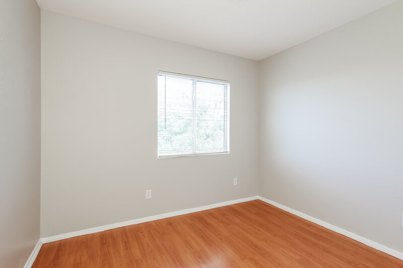 2,180/Mo, 6249 W Encinas Ln Phoenix, AZ 85043 Misc View 10