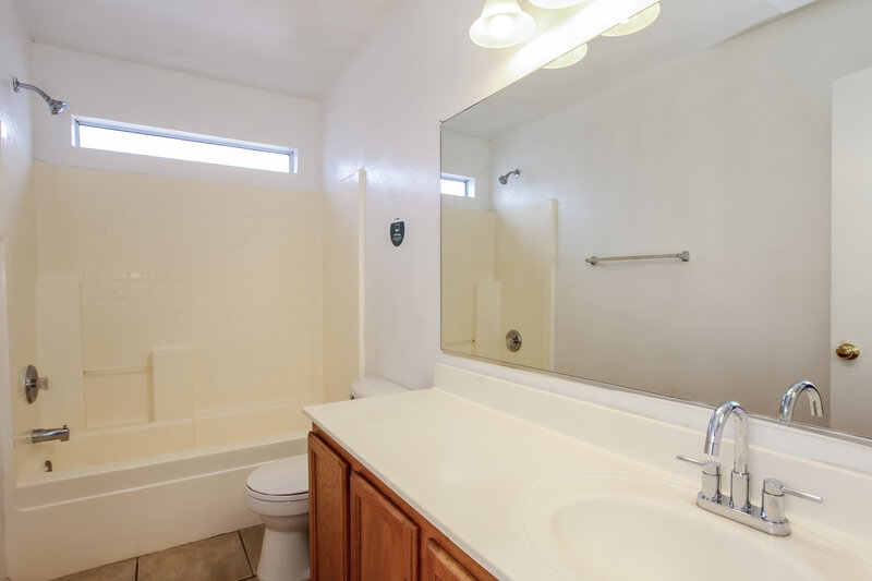 2,180/Mo, 6249 W Encinas Ln Phoenix, AZ 85043 Misc View 12