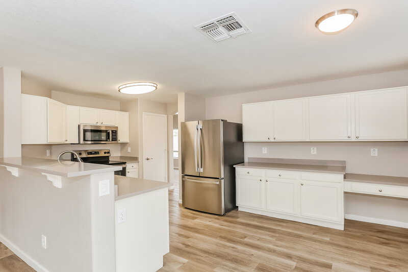 2,395/Mo, 6431 W Crown King Rd Phoenix, AZ 85043 Kitchen View