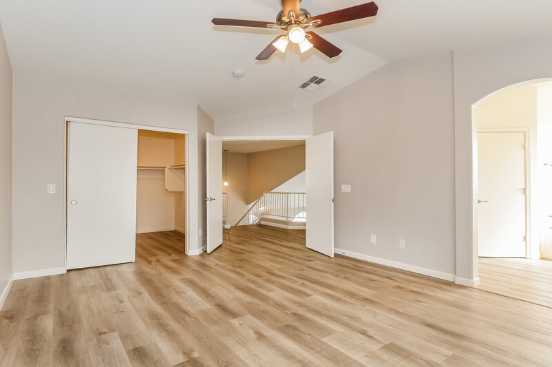 2,395/Mo, 6431 W Crown King Rd Phoenix, AZ 85043 Main Bedroom View 2