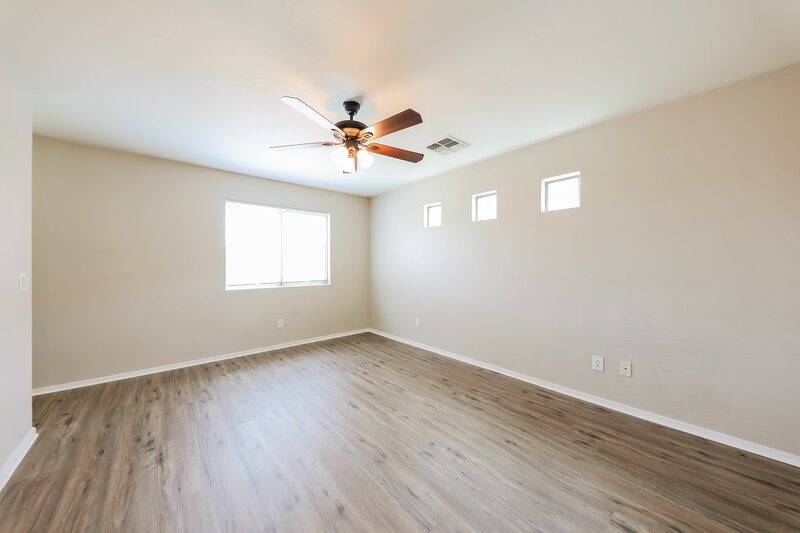 2,165/Mo, 7222 S 37th Dr Phoenix, AZ 85041 Main Bedroom View 2