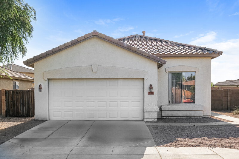 2,195/Mo, 7805 S 68th Dr Laveen, AZ 85339 External View