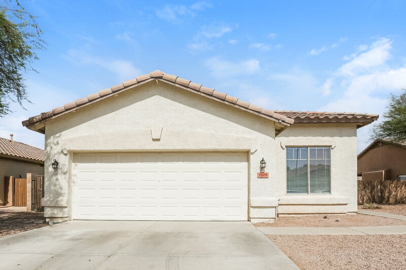1,995/Mo, 7805 S 68th Dr Laveen, AZ 85339 External View