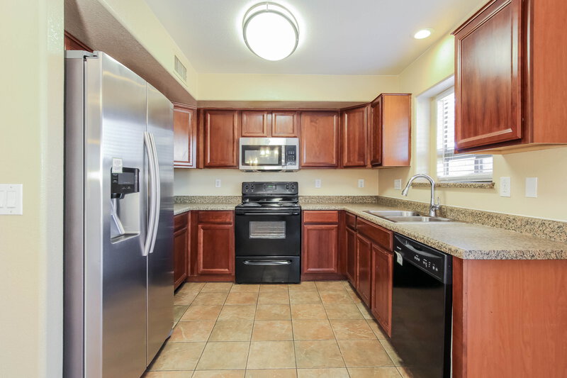 2,550/Mo, 7816 S 48th Dr Laveen, AZ 85339 Kitchen View