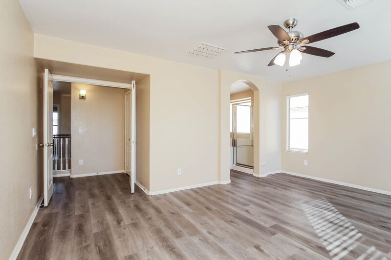 2,550/Mo, 7816 S 48th Dr Laveen, AZ 85339 Main Bedroom View 2