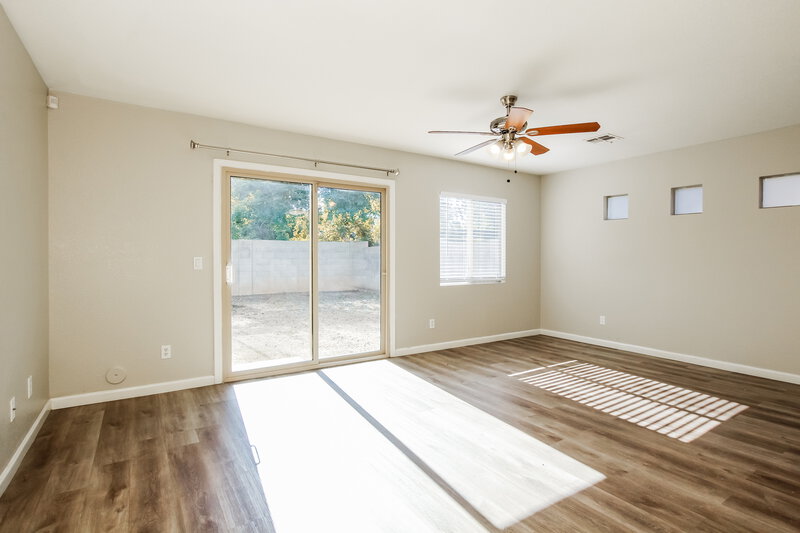 1,885/Mo, 8345 W Hughes Dr Tolleson, AZ 85353 Living Room View 2