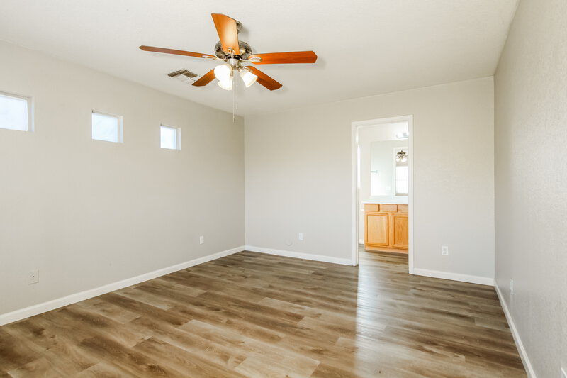 1,885/Mo, 8345 W Hughes Dr Tolleson, AZ 85353 Main Bedroom View 2