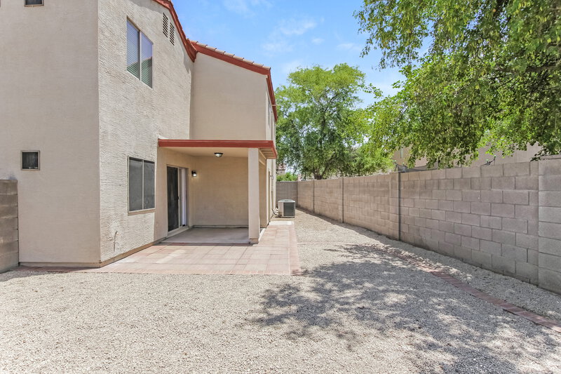 2,565/Mo, 8435 W Hughes Dr Tolleson, AZ 85353 Rear View