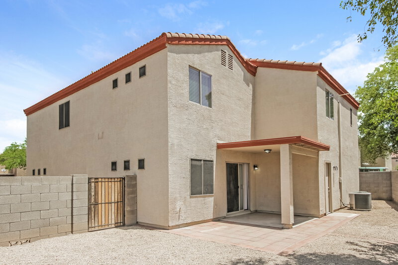 2,565/Mo, 8435 W Hughes Dr Tolleson, AZ 85353 Rear View 2