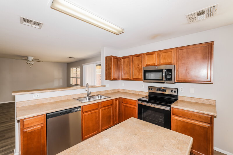 2,045/Mo, 8633 W Cordes Rd Tolleson, AZ 85353 Misc View 6