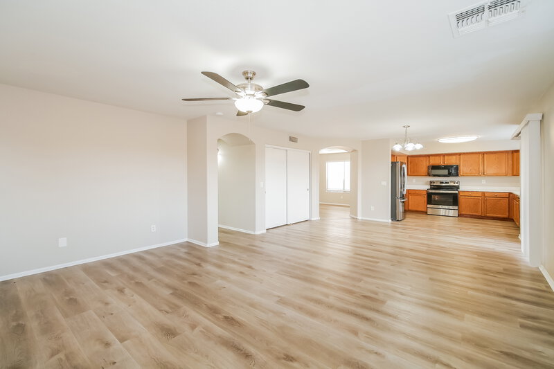 2,265/Mo, 8622 S 50th Ln Laveen, AZ 85339 Living Room View