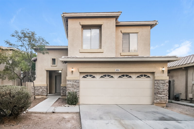 2,135/Mo, 8816 W Gibson Ln Tolleson, AZ 85353 External View