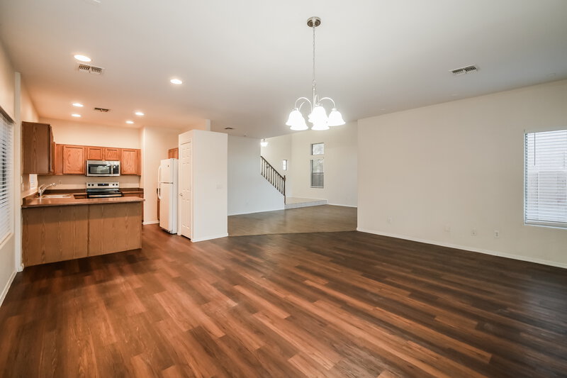 2,135/Mo, 8816 W Gibson Ln Tolleson, AZ 85353 Dining Room View 2
