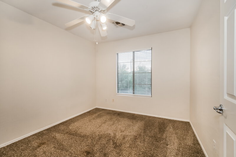 2,135/Mo, 8816 W Gibson Ln Tolleson, AZ 85353 Bedroom View
