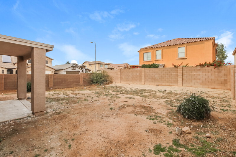 2,100/Mo, 9216 W Globe Ave Tolleson, AZ 85353 Backyard View