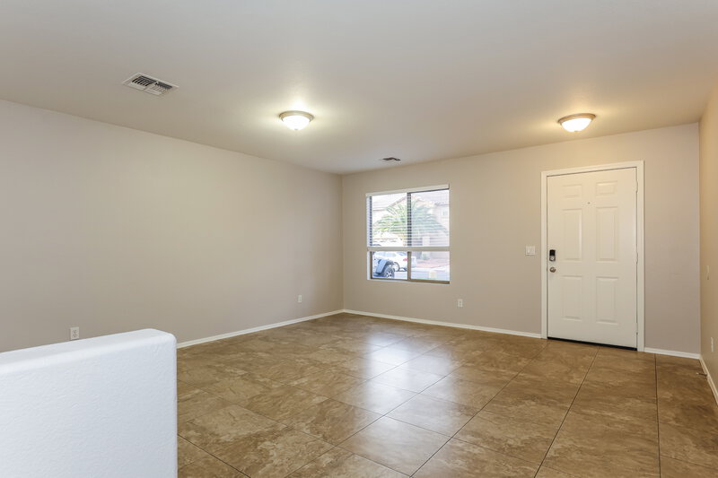 2,205/Mo, 9415 W Virginia Ave Phoenix, AZ 85037 Living Room View