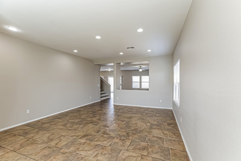 2,225/Mo, 9656 W Cordes Rd Tolleson, AZ 85353 Living Room View 2
