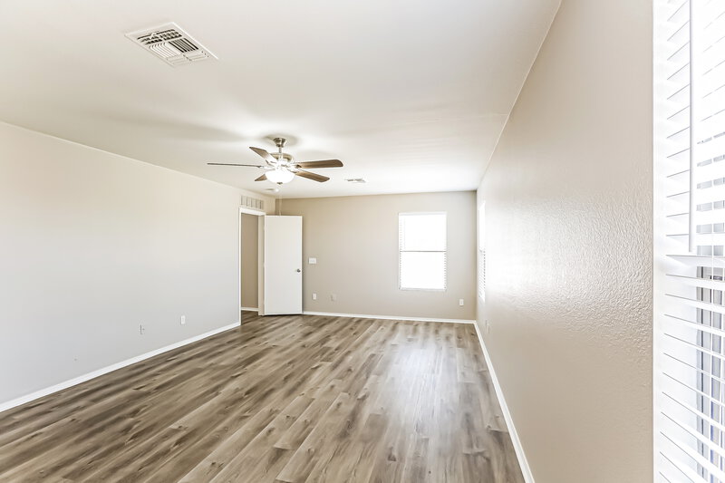 2,225/Mo, 9656 W Cordes Rd Tolleson, AZ 85353 Main Bedroom View 2