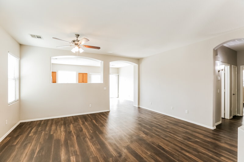 1,825/Mo, 9735 W Horse Thief Pass Tolleson, AZ 85353 Living Room View 2