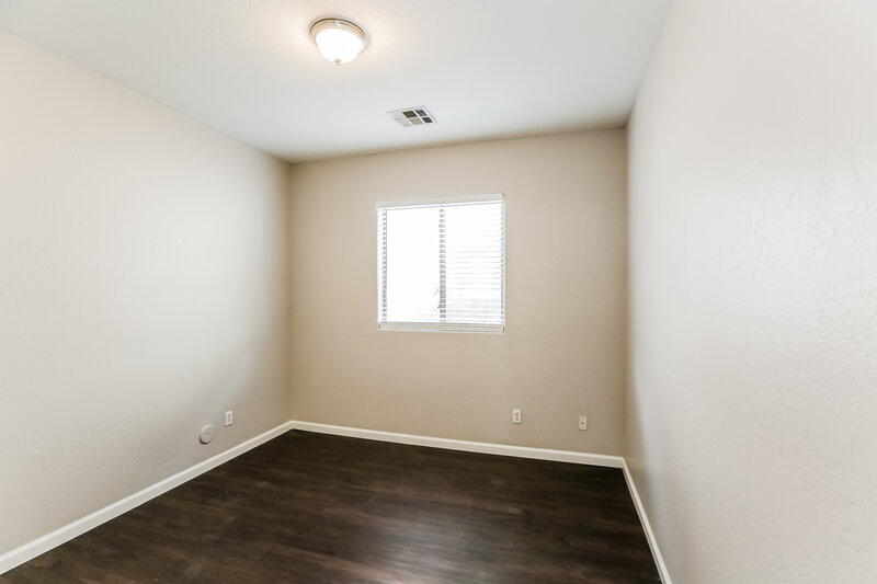1,825/Mo, 9735 W Horse Thief Pass Tolleson, AZ 85353 Bedroom View 2