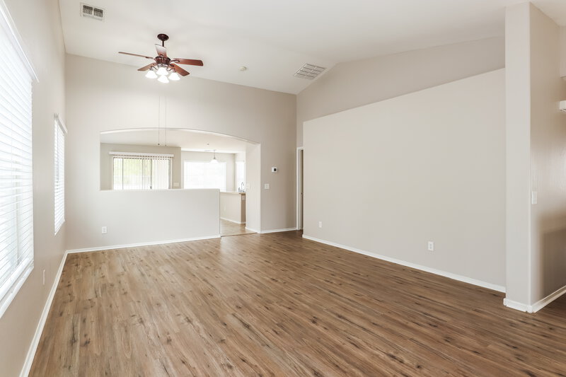 1,940/Mo, 9742 W Riverside Ave Tolleson, AZ 85353 Living Room View 2
