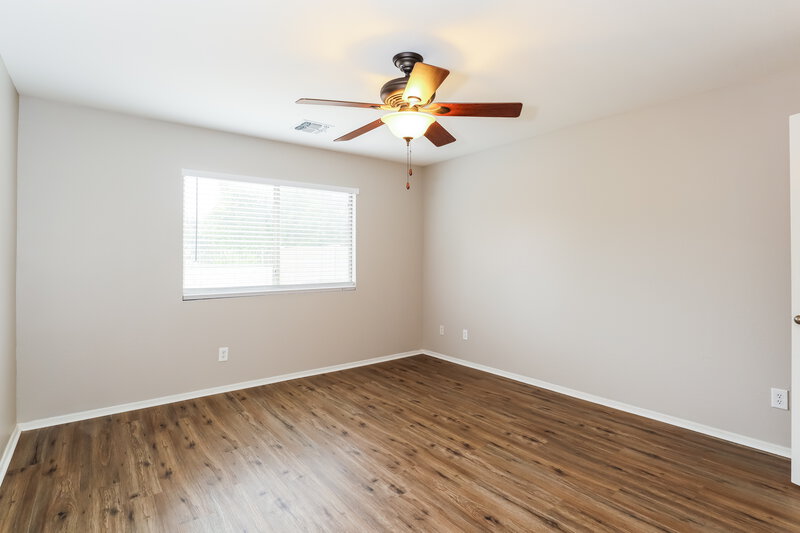 1,940/Mo, 9742 W Riverside Ave Tolleson, AZ 85353 Main Bedroom View 2