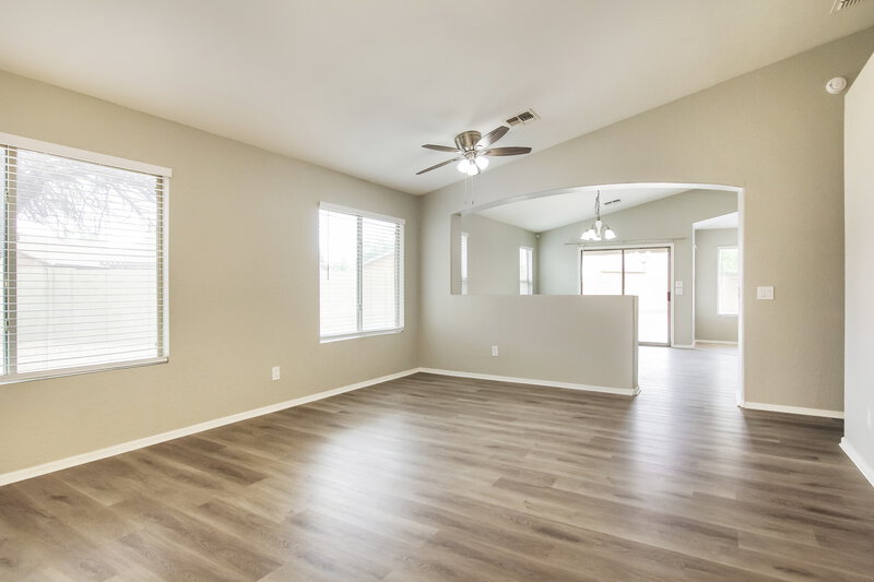 1,910/Mo, 9819 W Riverside Ave Tolleson, AZ 85353 Living Room View