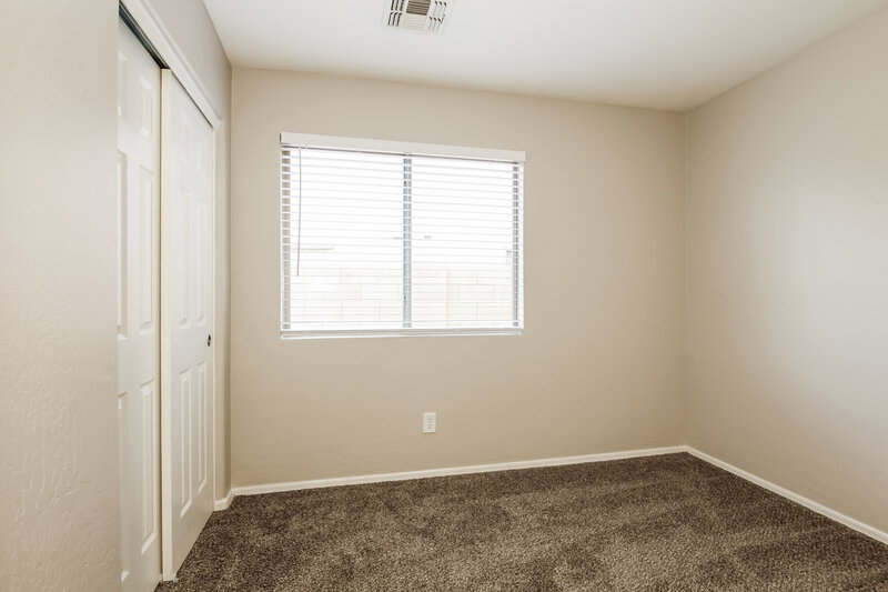 1,910/Mo, 9819 W Riverside Ave Tolleson, AZ 85353 Bedroom View 2