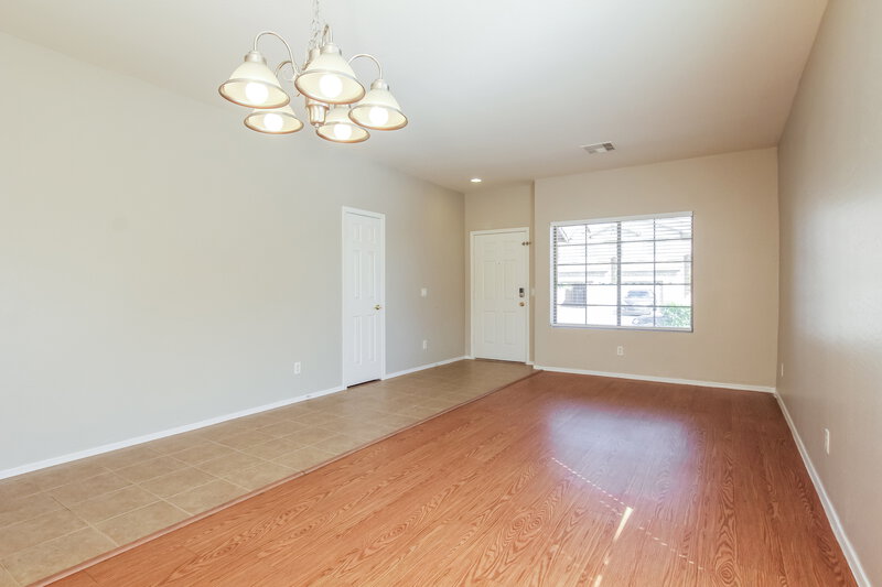 2,615/Mo, 9125 W Raymond St Tolleson, AZ 85353 Living Room View