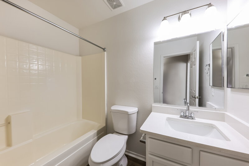 2,190/Mo, 1793 S 217th Ave Buckeye, AZ 85326 Bathroom View