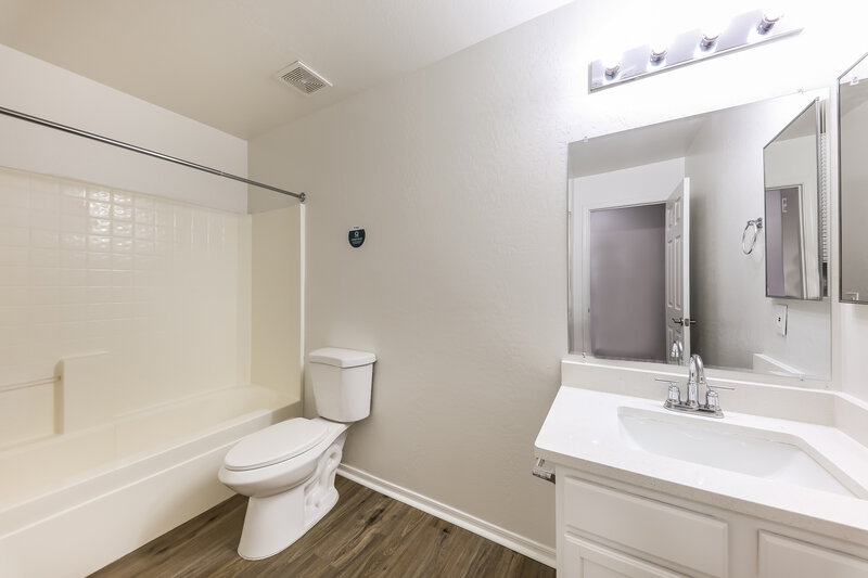 2,190/Mo, 1793 S 217th Ave Buckeye, AZ 85326 Bathroom View 2
