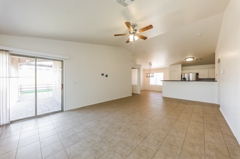 2,170/Mo, 23448 N El Frio Ct Sun City, AZ 85373 Living Room View