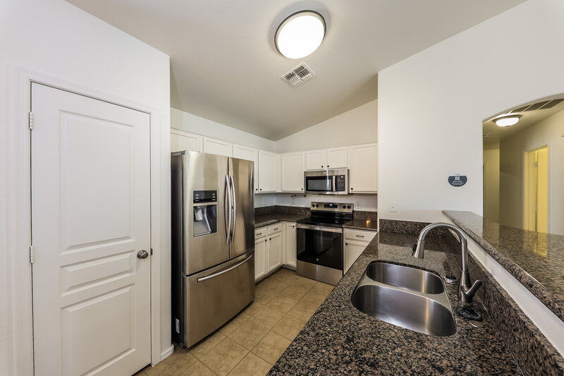 2,170/Mo, 23448 N El Frio Ct Sun City, AZ 85373 Kitchen View
