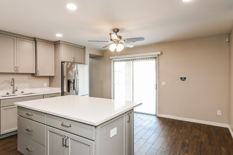 2,495/Mo, 8938 E Plana Ave Mesa, AZ 85212 Kitchen View