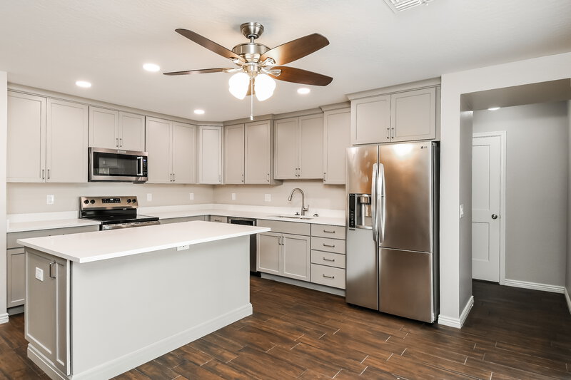 2,495/Mo, 8938 E Plana Ave Mesa, AZ 85212 Kitchen View 2