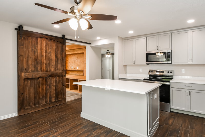 2,495/Mo, 8938 E Plana Ave Mesa, AZ 85212 Kitchen View 3