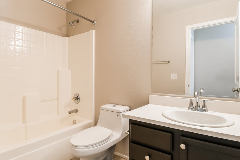 2,495/Mo, 8938 E Plana Ave Mesa, AZ 85212 Bathroom View