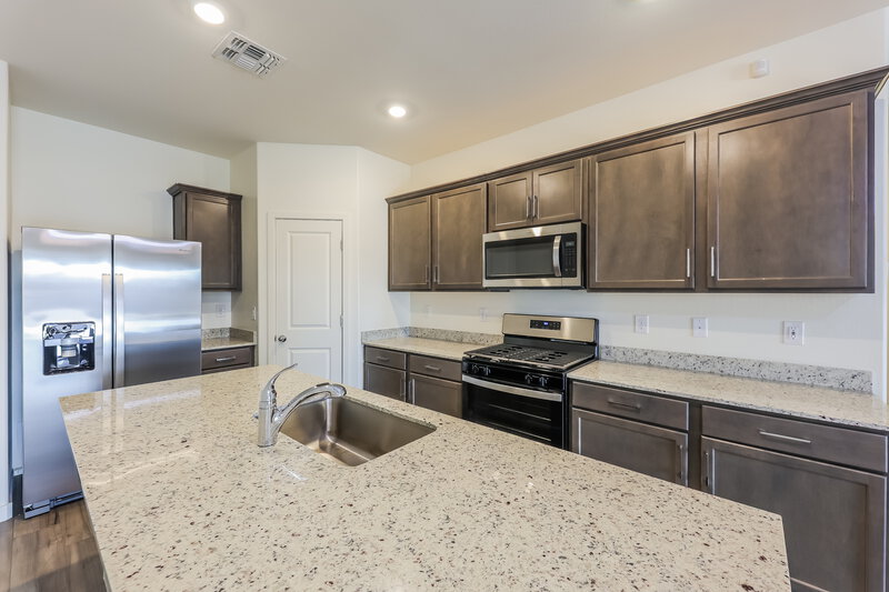 1,790/Mo, 24619 W St Catherine Ave Buckeye, AZ 85326 Kitchen View