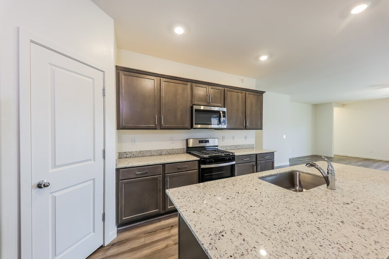 1,790/Mo, 24619 W St Catherine Ave Buckeye, AZ 85326 Kitchen View 2