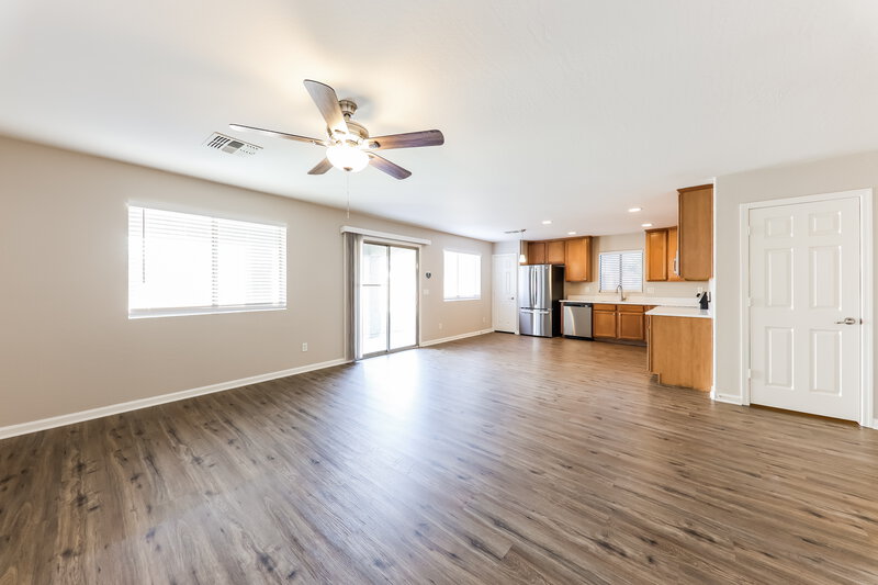 2,040/Mo, 11418 W Austin Thomas Dr Surprise, AZ 85378 Living Room View