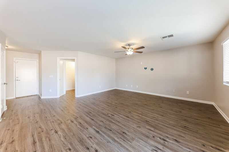 2,040/Mo, 11418 W Austin Thomas Dr Surprise, AZ 85378 Living Room View 2