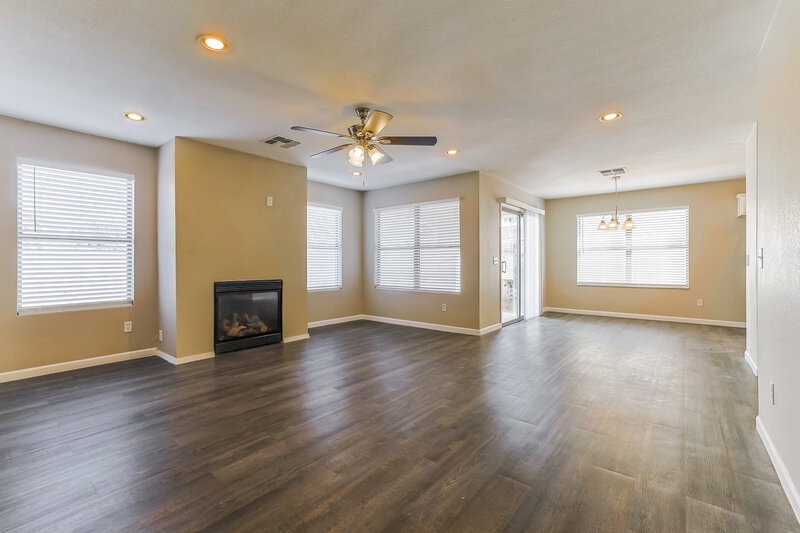 2,560/Mo, 1308 E Clifton Ave Gilbert, AZ 85295 Living Room View