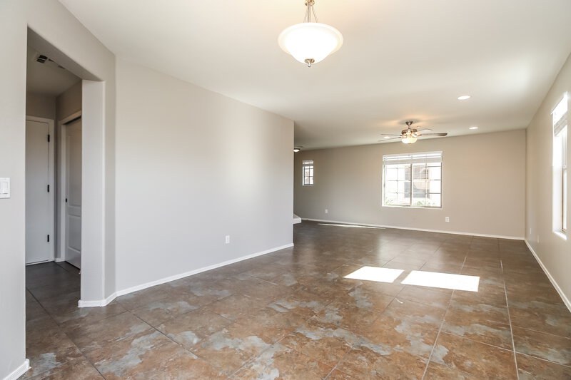 2,100/Mo, 2669 E Bart St Gilbert, AZ 85295 Living Room View