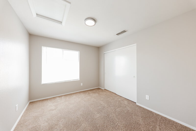 2,650/Mo, 22036 N 74th Ln Glendale, AZ 85310 Bedroom View 2