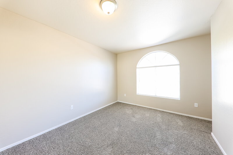 2,390/Mo, 1515 E South Fork Dr Phoenix, AZ 85048 Bedroom View 3